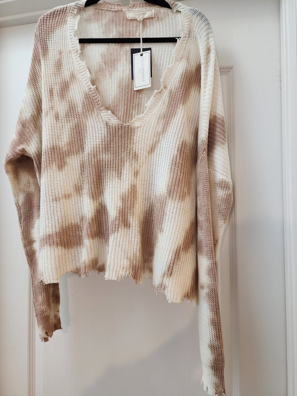 NWT Cozy Tie-Dye V-Neck Sweater — Beige & Cream-XL